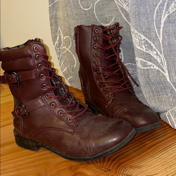 Boots - Picture 2 of 2